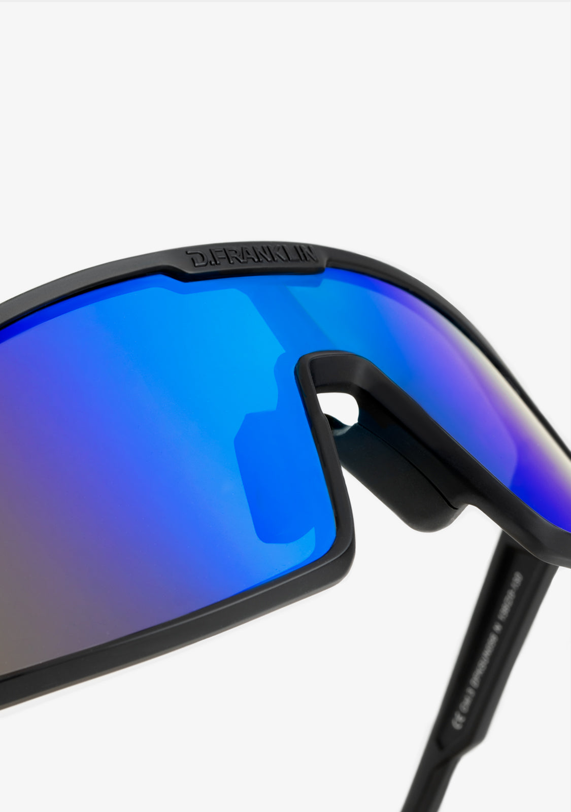 Wind Black / Blue