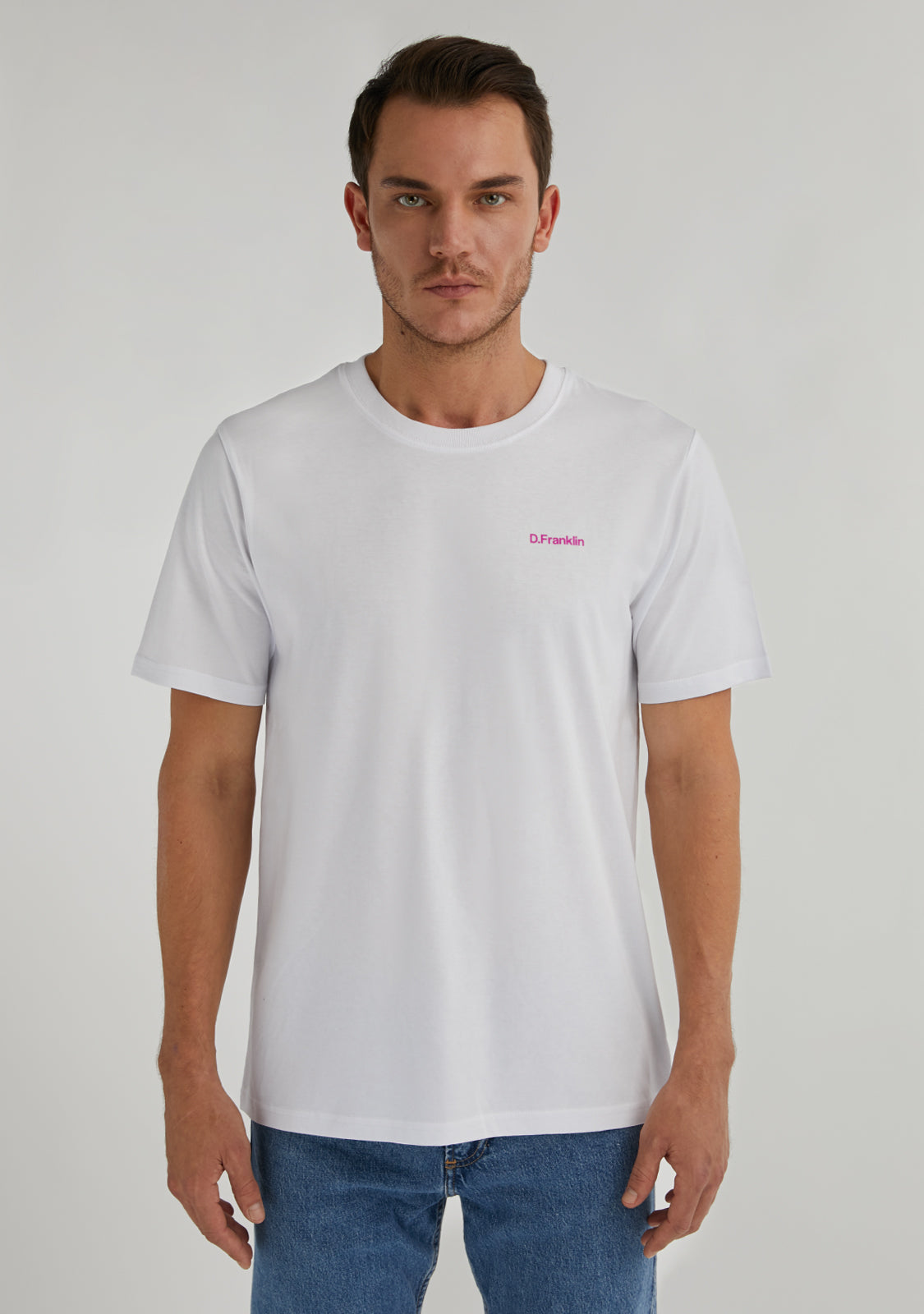 Social Club T-Shirt White / Fuxia