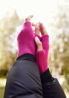 Nordic TRK Knitted Fingerless Gloves Fushsia