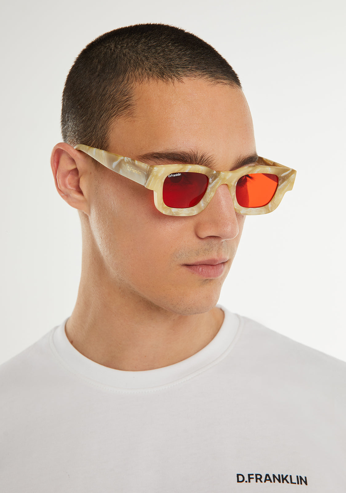 Bermuda White Stone / Red