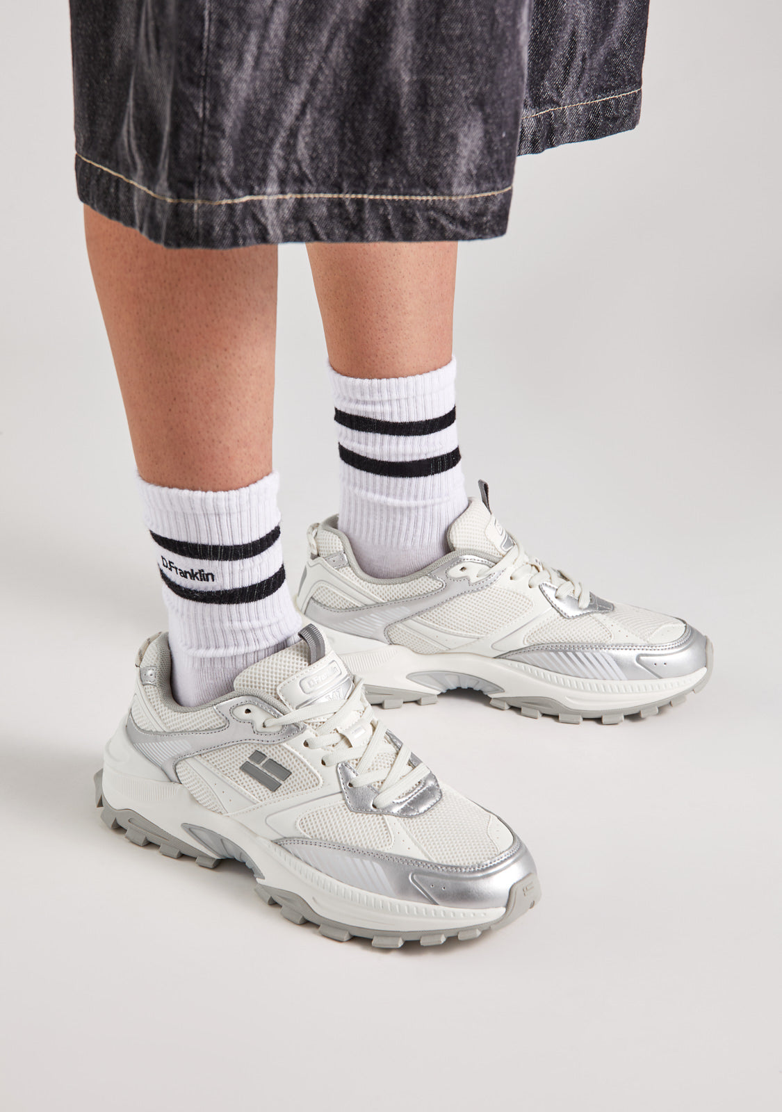 347 Track Flag Silver