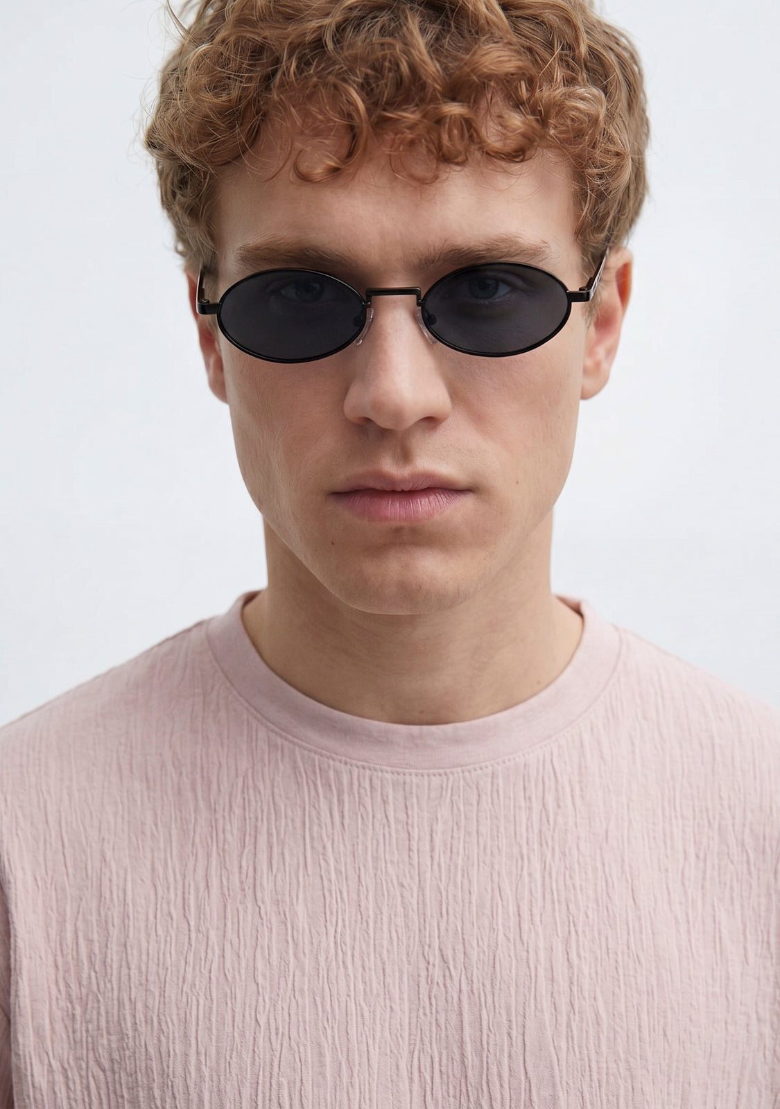 Black Sunglasses Oval Legacy Black | D.Franklin®