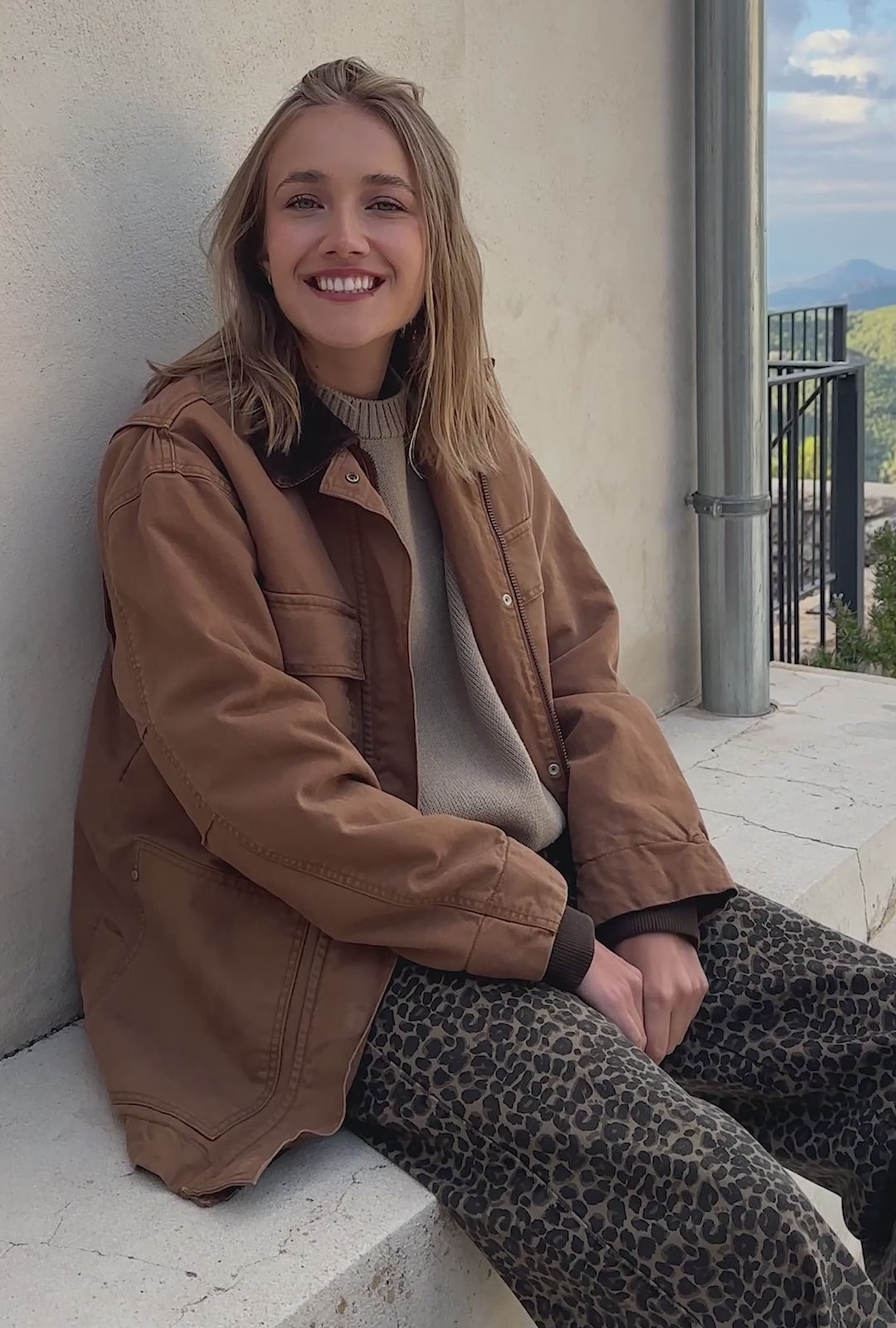 Load video: Nordic Low Basic Beige