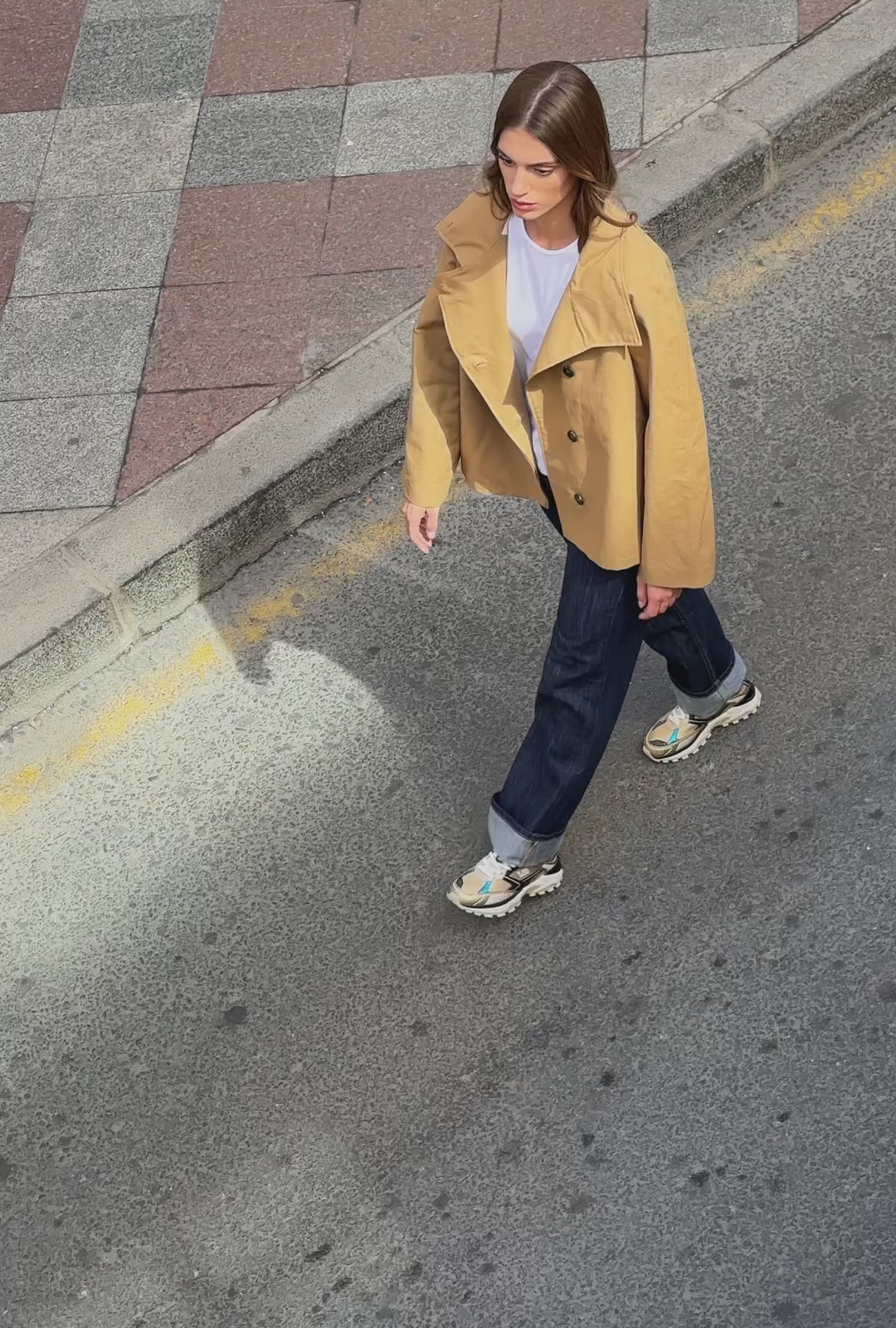 Load video: 347 Track Flame Gold / Black