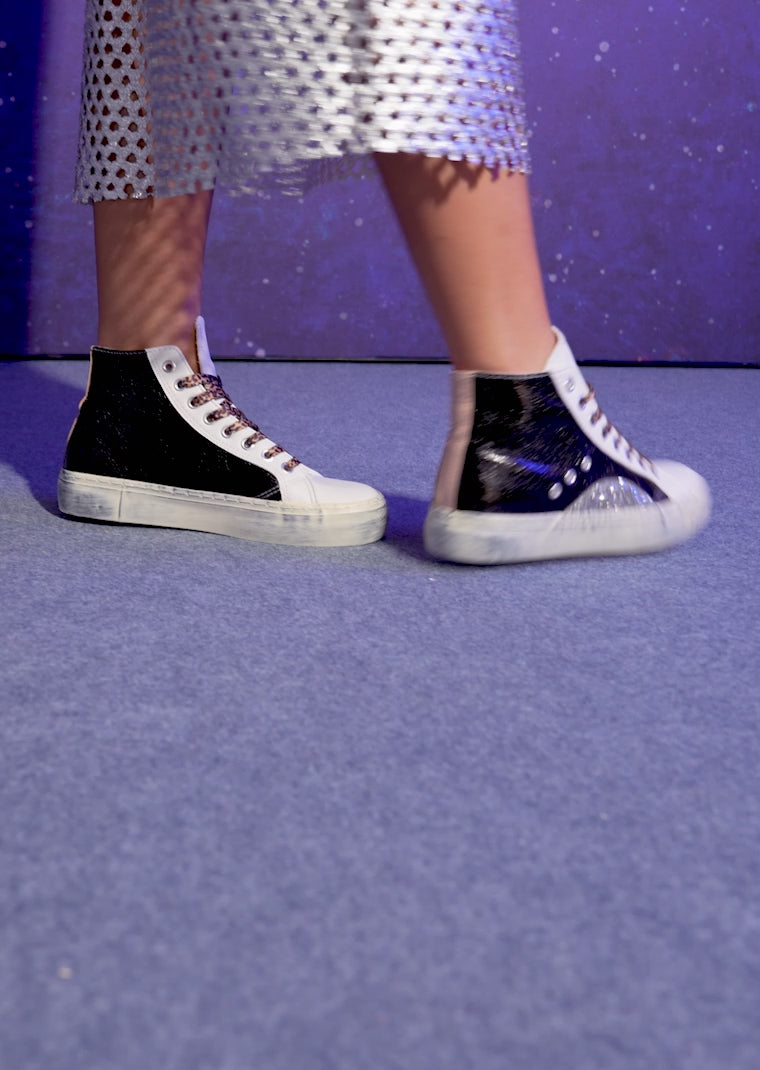 Load video: Half Moon High Multi