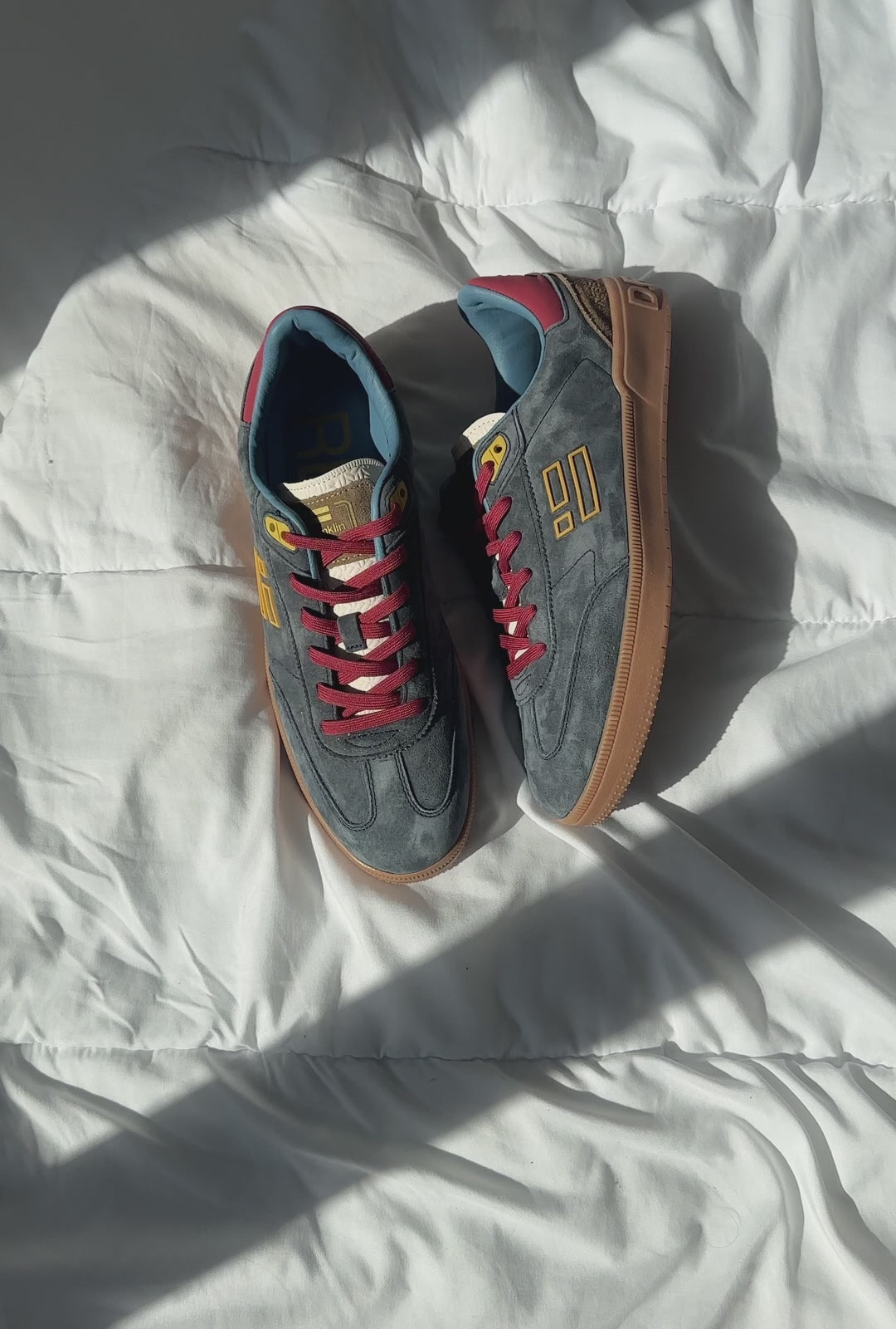 Load video: Rebel Basic Flag Petrol Blue