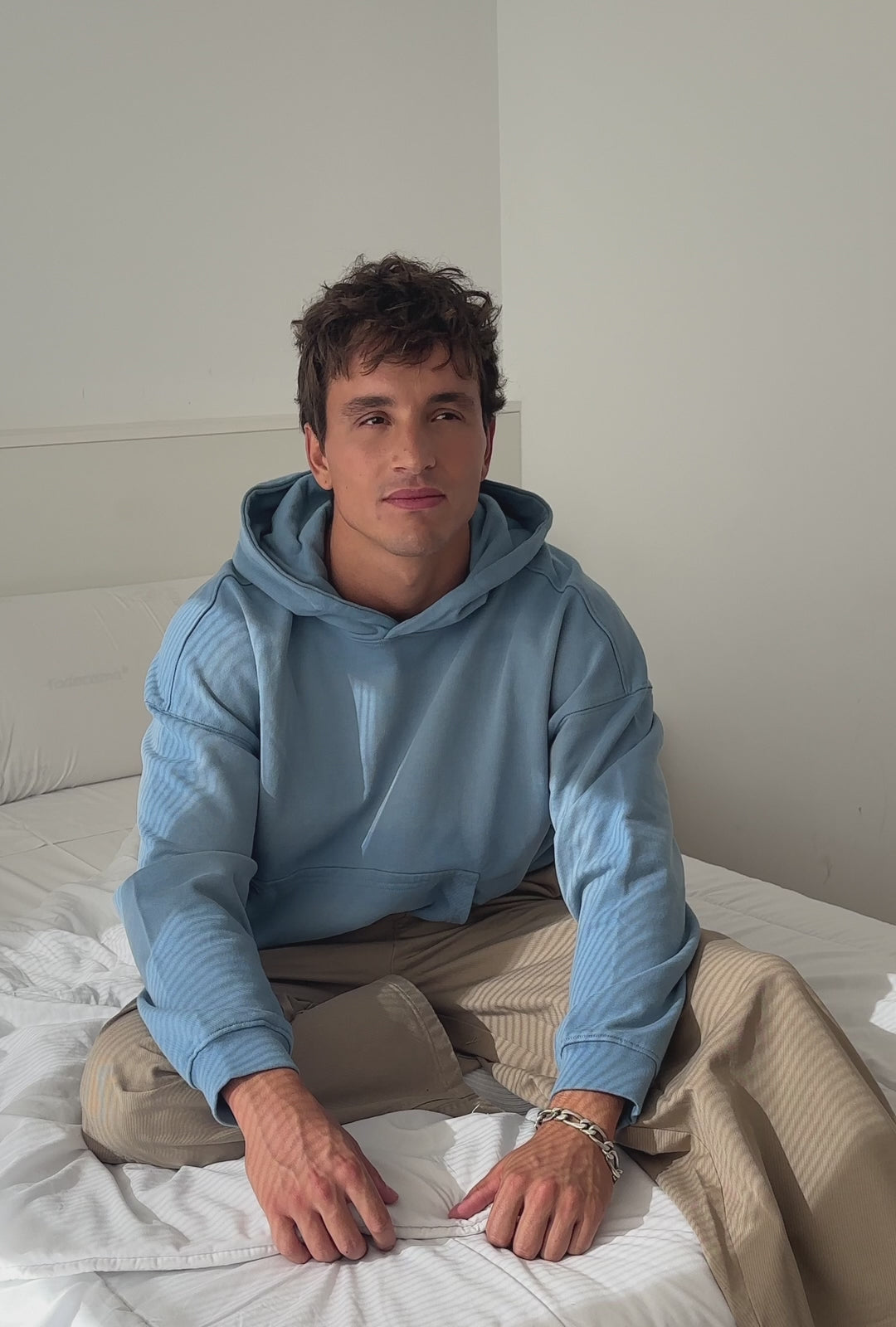 Load video: Court Basket Basic White