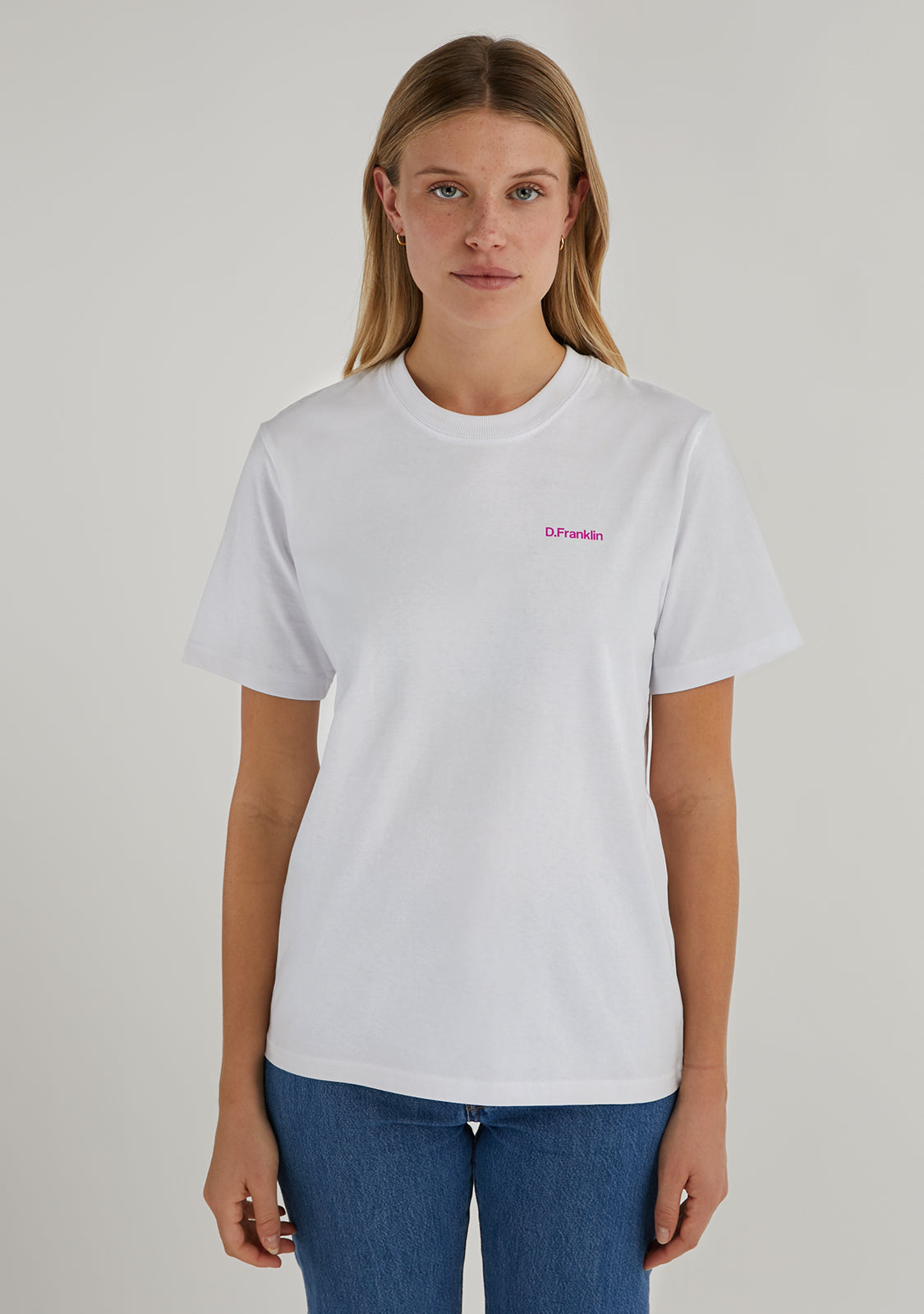 Social Club T-Shirt White / Fuxia