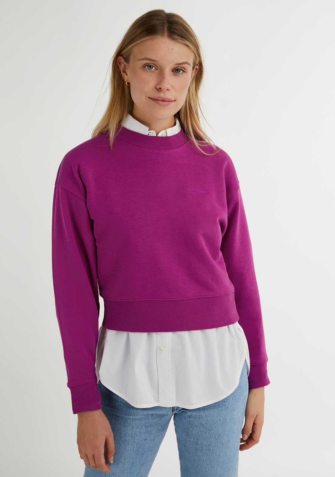 Embroidery Logo Cropped Crew Neck Sweatshirt / Orchid