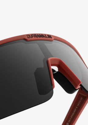 Wind Fifty Red / Black