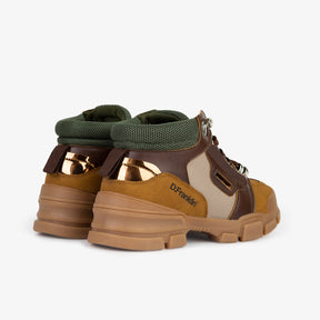 Treckton Brown