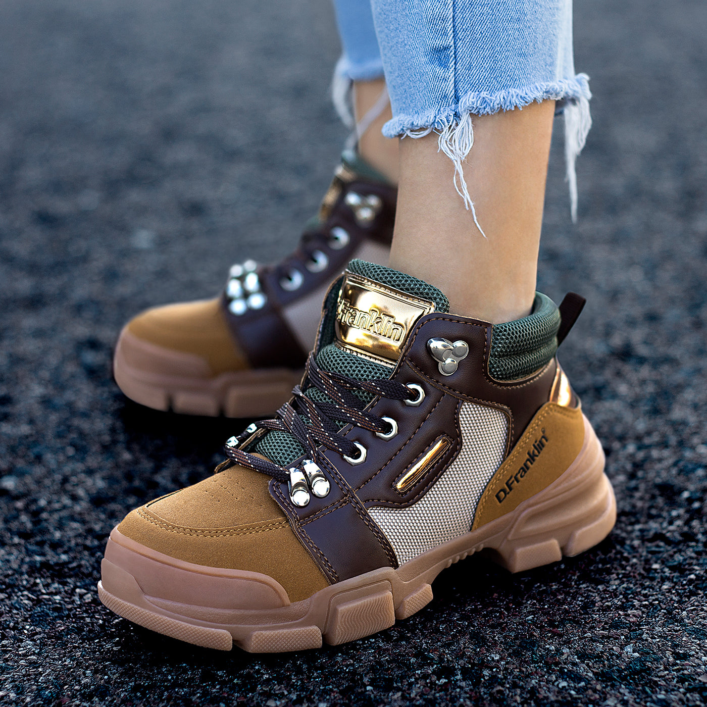 Treckton Brown