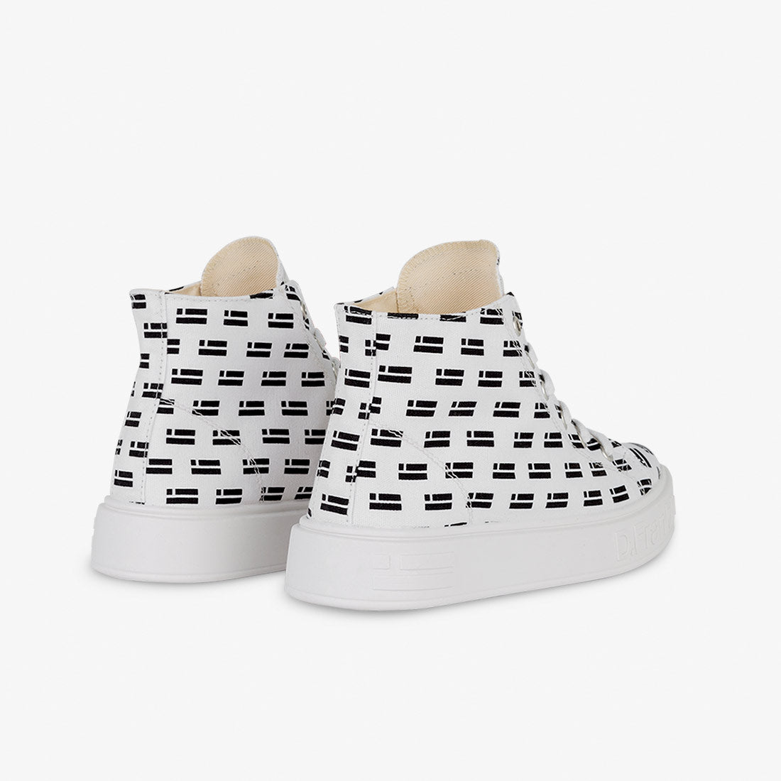 Berlian Monogram White