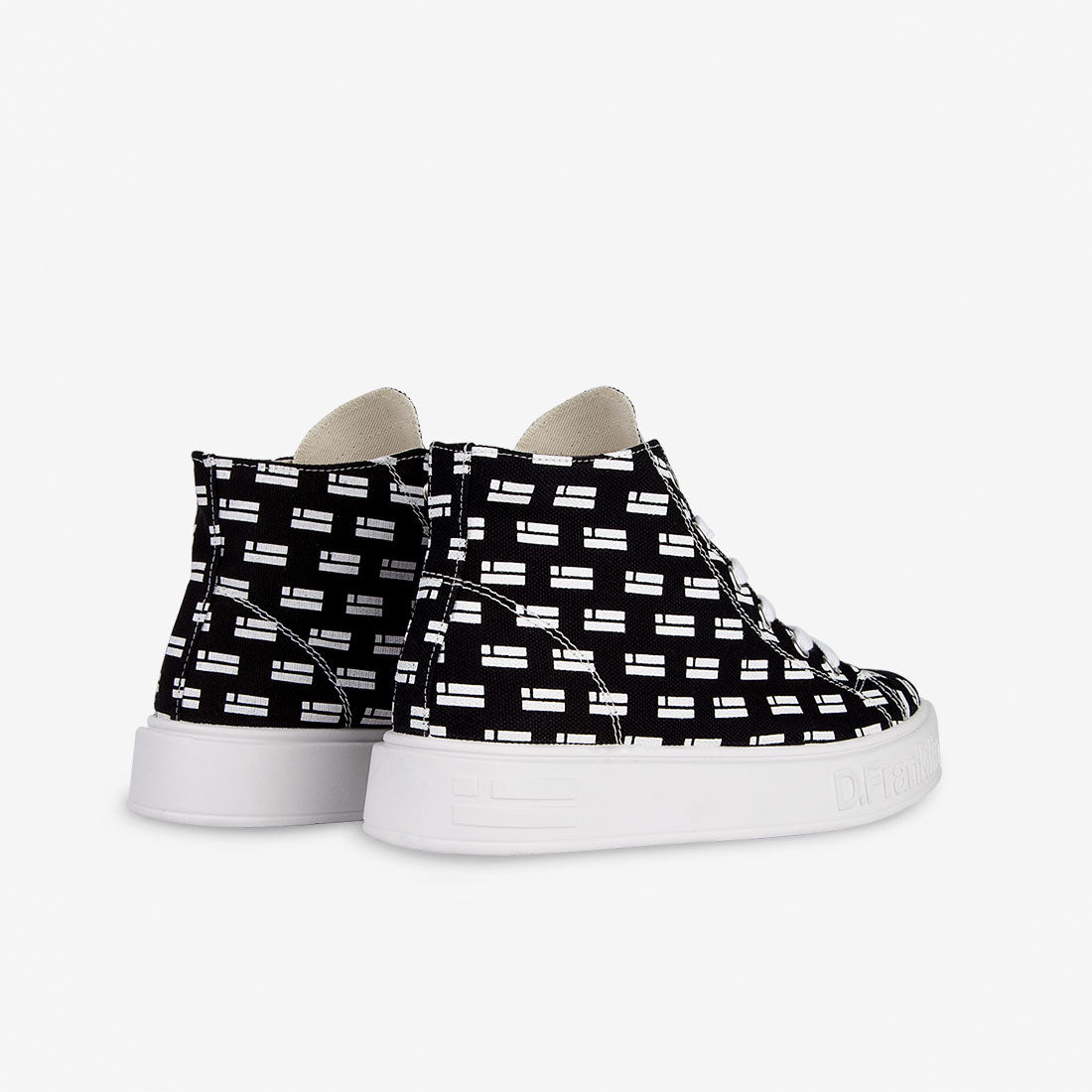 Berlian Monogram Black
