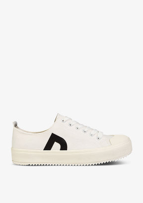D. is not for Doctor White / Black