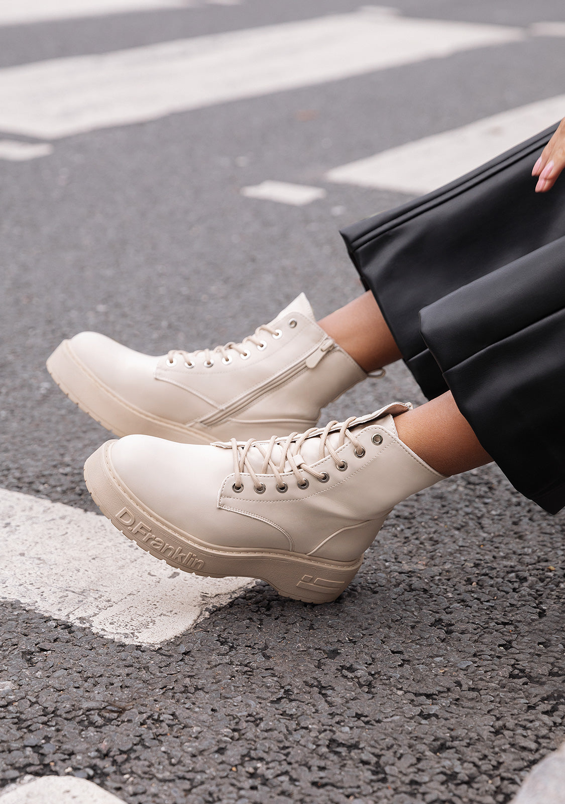 Gumme Track Basic Soft / Beige