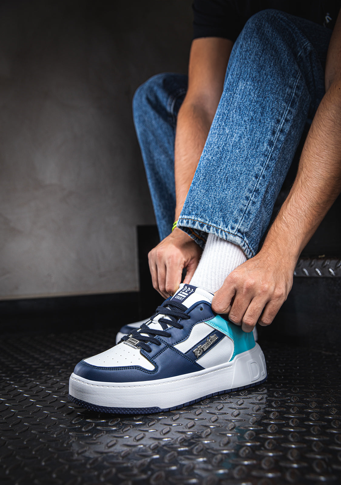 Low Court Navy