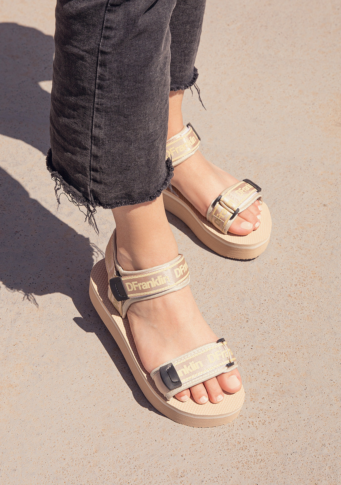 Hawaii Eva Sandal Beige